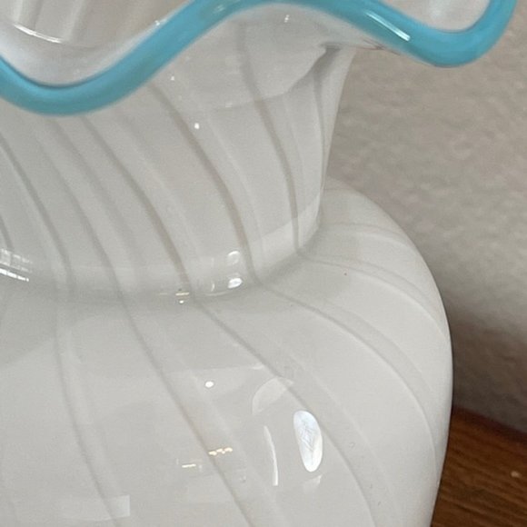 White Glass Vase  Swirl with Blue Ruffle Rim - Picture 2 of 12